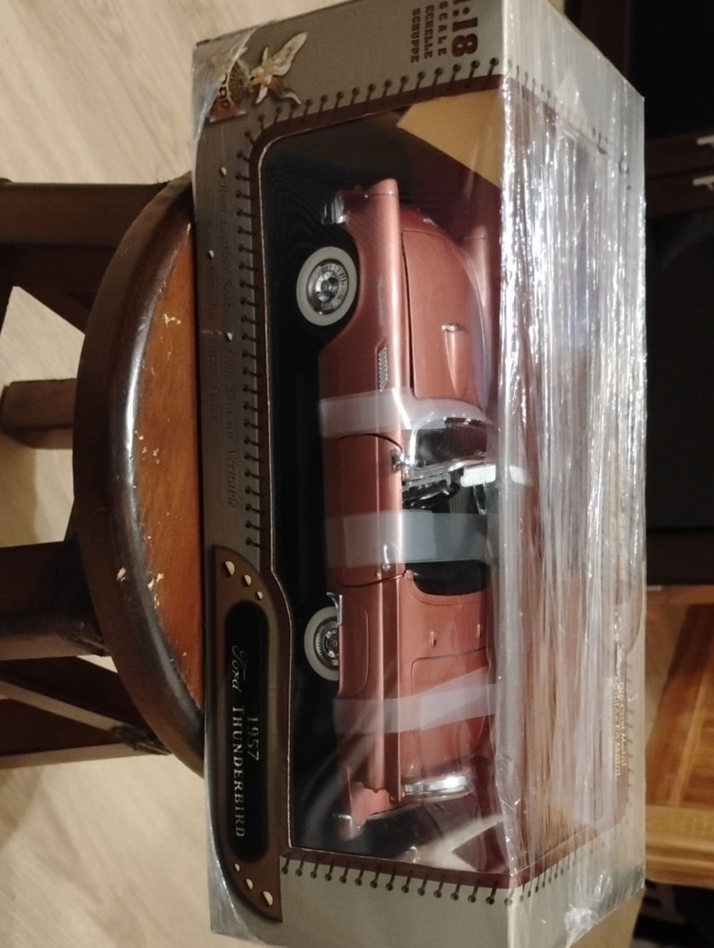 (D-15) New 1957 Ford Thunderbird Leather Series Die Cast Metal Car
